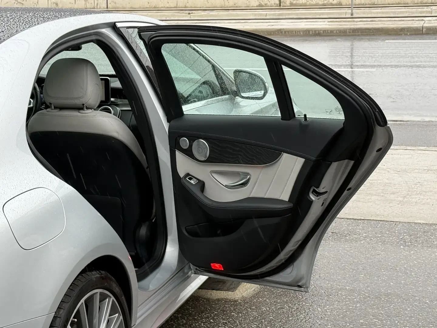 Mercedes-Benz C 400 AMG, BURMESTER, PANORAMA, KEYLESS, NAPPA, 4MATIC | Mobile.bg   16