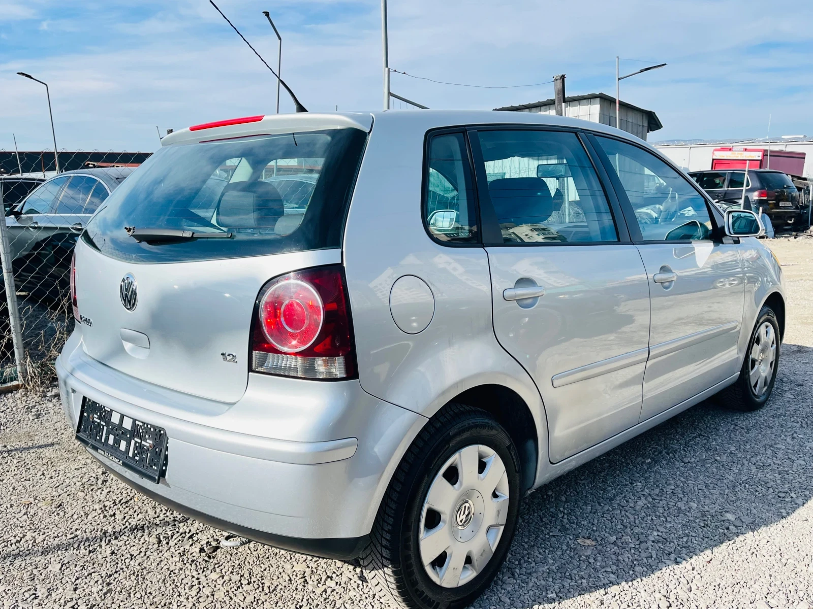 VW Polo 1.2 Бензин, снимка 4 - Автомобили и джипове - 53804765