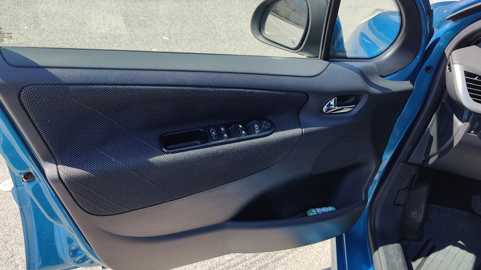 Peugeot 207 Avtomat, снимка 13 - Автомобили и джипове - 54097240