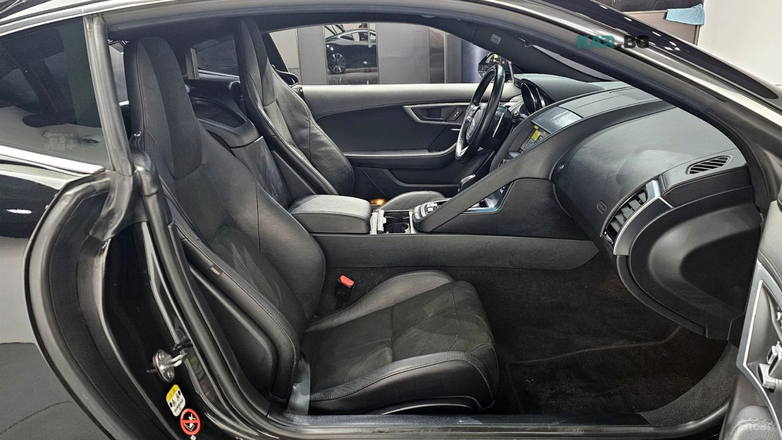 Jaguar F-Type * P300* КОЖА* ПОДГРЕВ* КАМЕРА* NAVI* LED* , снимка 10 - Автомобили и джипове - 54893013