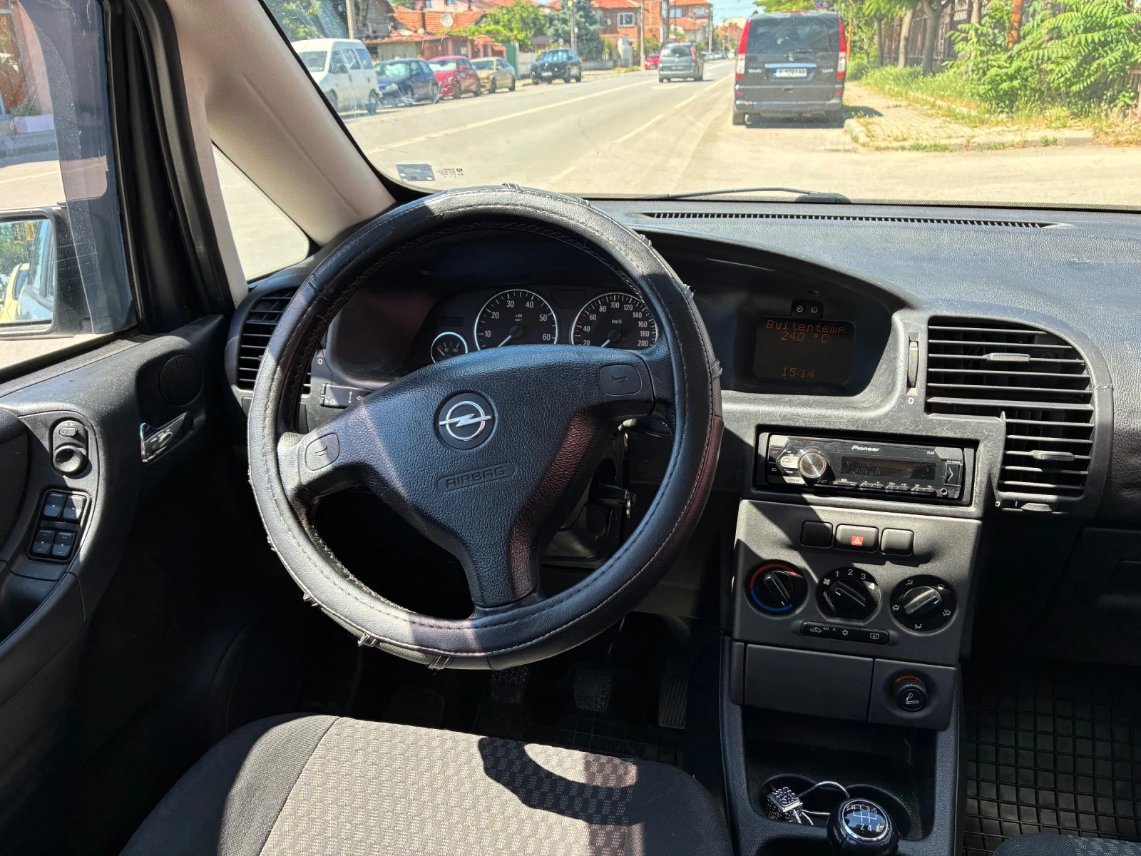 Opel Zafira, снимка 9 - Автомобили и джипове - 54999262
