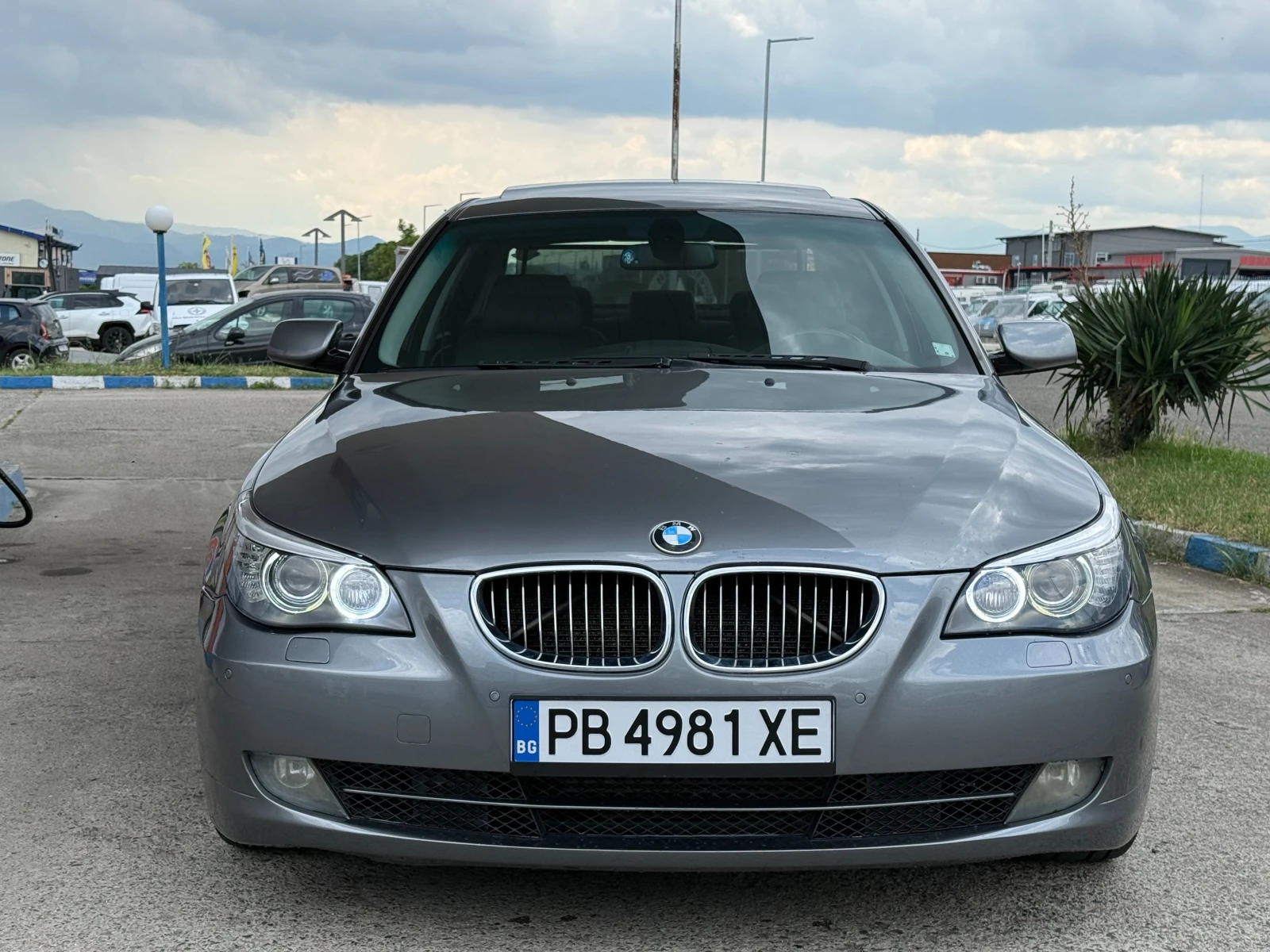 BMW 530 Logic7/Comfort/Обдух/Подгреш, снимка 2 - Автомобили и джипове - 54999820