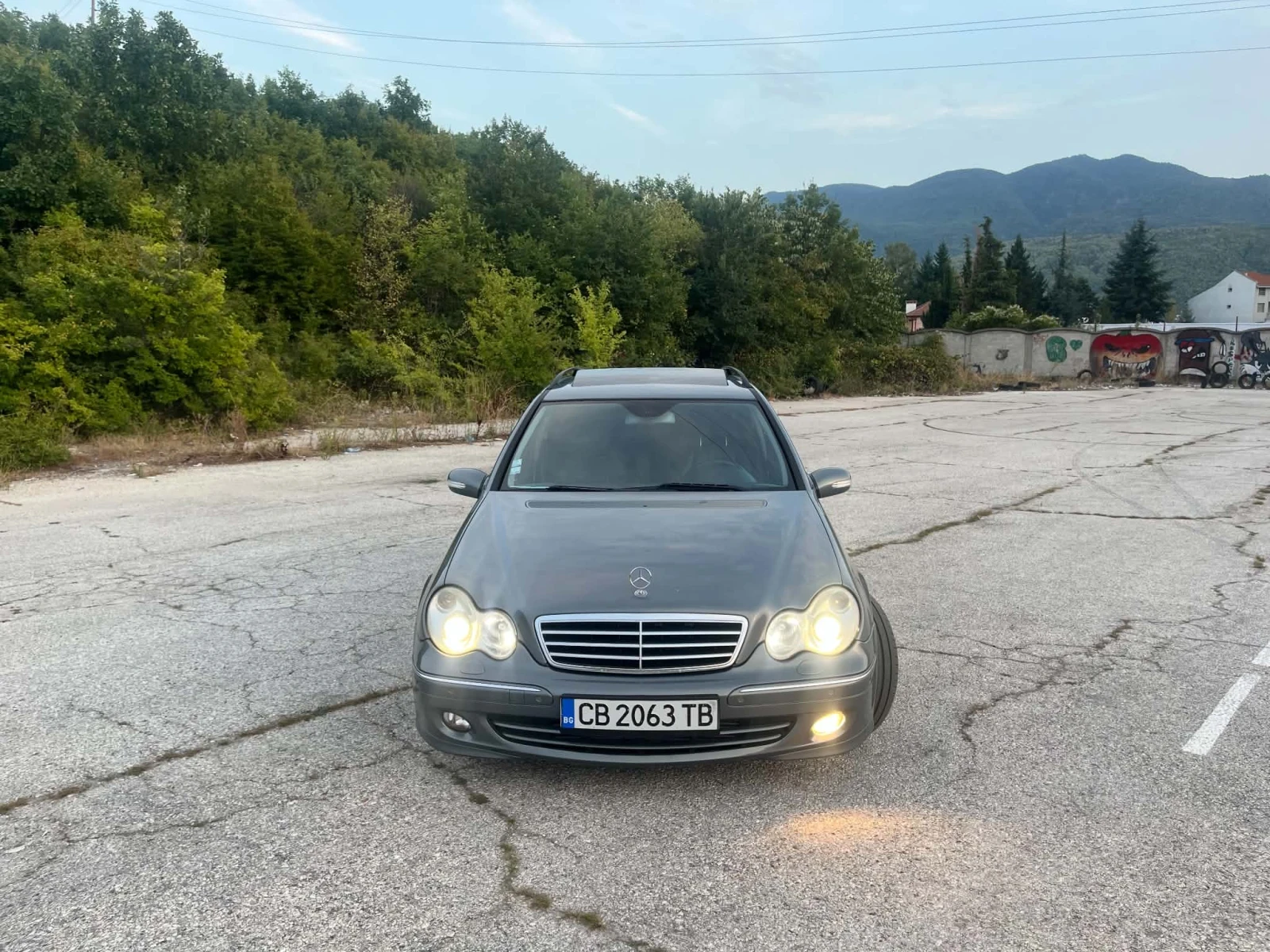 Mercedes-Benz 320