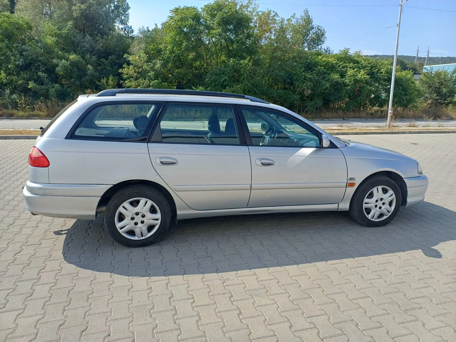 Toyota Avensis, снимка 4 - Автомобили и джипове - 56064417