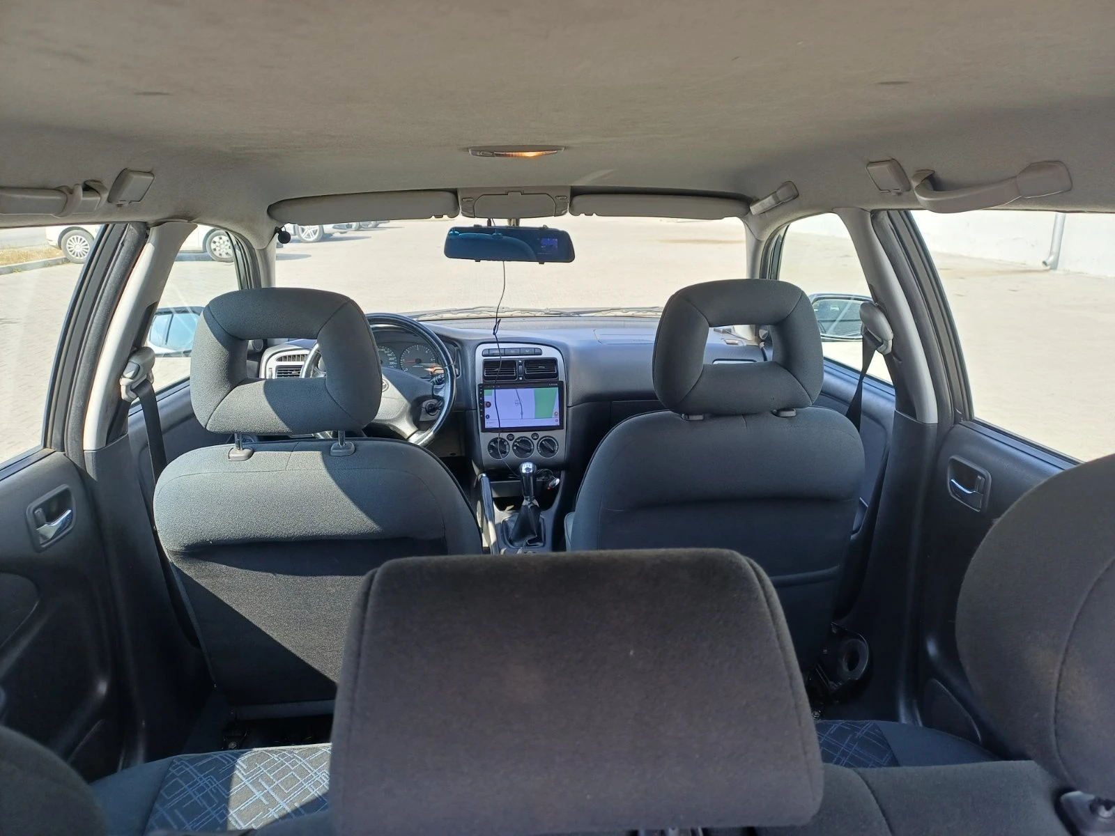 Toyota Avensis, снимка 12 - Автомобили и джипове - 56064417