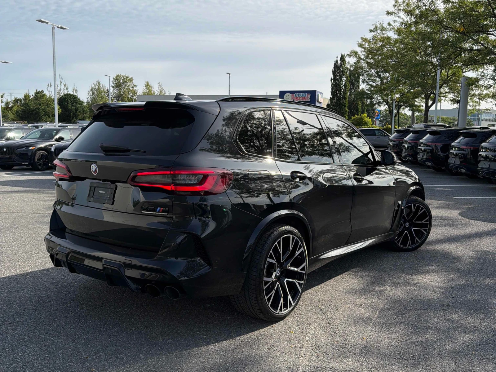 BMW X5M Competition xDrive | CARFAX | АВТОКРЕДИТ , снимка 4 - Автомобили и джипове - 56087536
