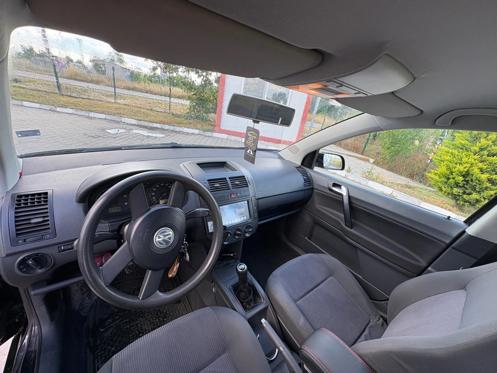 VW Polo, снимка 8 - Автомобили и джипове - 56231751