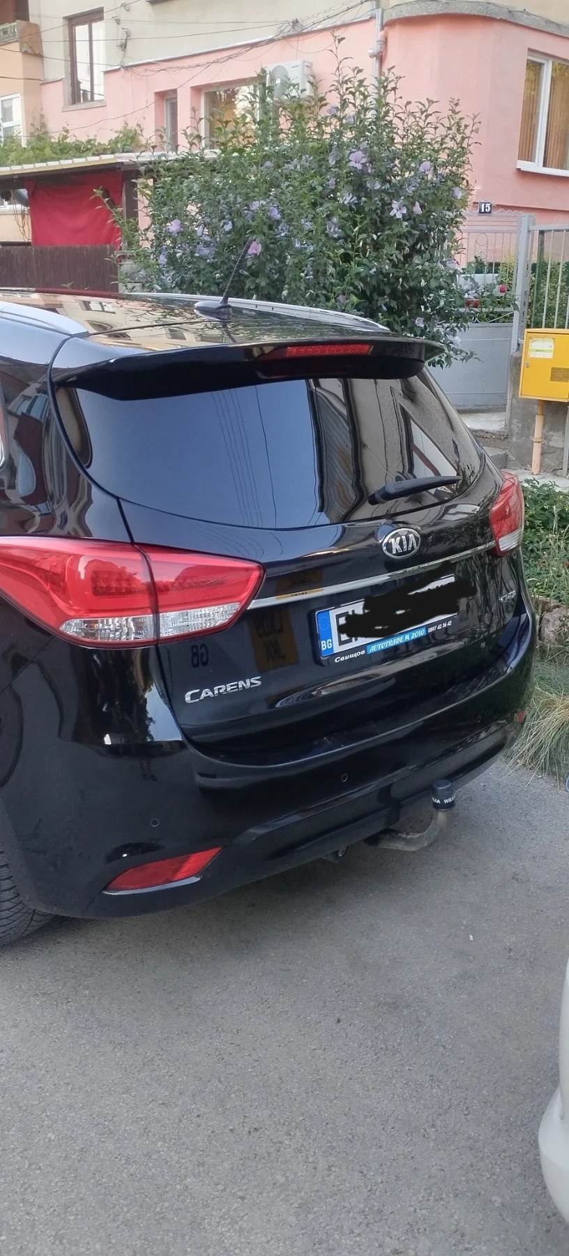 Kia Carens 1.7 CRDI, снимка 5 - Автомобили и джипове - 56360699