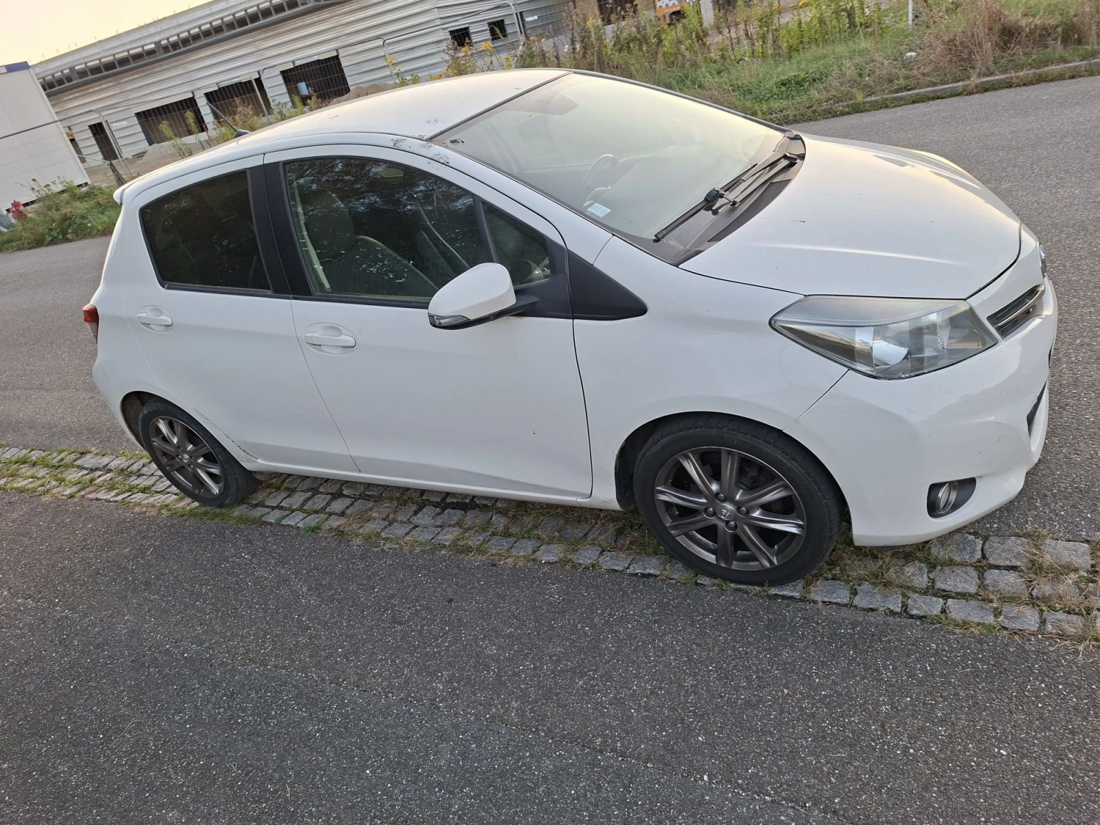 Toyota Yaris 1.4 d4d, снимка 4 - Автомобили и джипове - 56570408