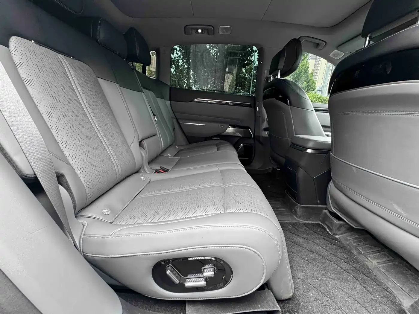 Zeekr 7X 100kWh Long Range AWD* , снимка 9 - Автомобили и джипове - 56645664