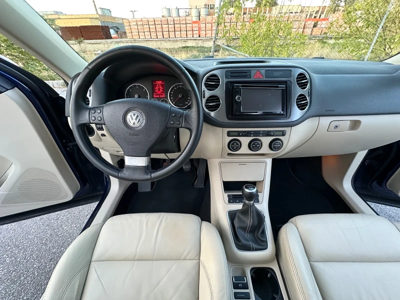 VW Tiguan 2.0 TDI 140к.с 4MOTION / NAVI / LED / KOJA / XENON, снимка 9 - Автомобили и джипове - 47358708