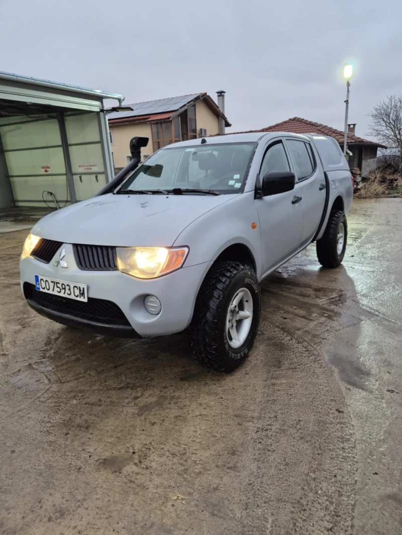 Mitsubishi L200 L200, снимка 1 - Автомобили и джипове - 48883085