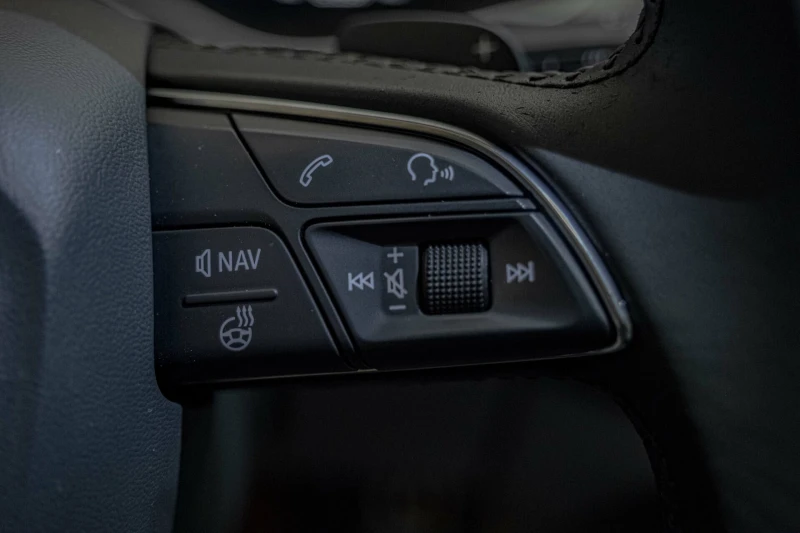 Audi SQ7 4.0TDI/Exclusive/Ambient/Distronic/Virtual/Камера, снимка 12 - Автомобили и джипове - 52485286