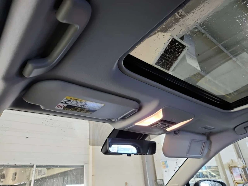 Toyota Rav4 * LIMITED * CARFAX * БЕЗ ПЪРВОНАЧАЛНА ВНОСКА, снимка 12 - Автомобили и джипове - 53539918