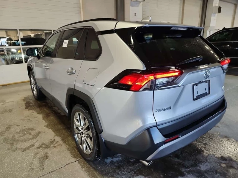 Toyota Rav4 * LIMITED * CARFAX * БЕЗ ПЪРВОНАЧАЛНА ВНОСКА, снимка 4 - Автомобили и джипове - 53539918