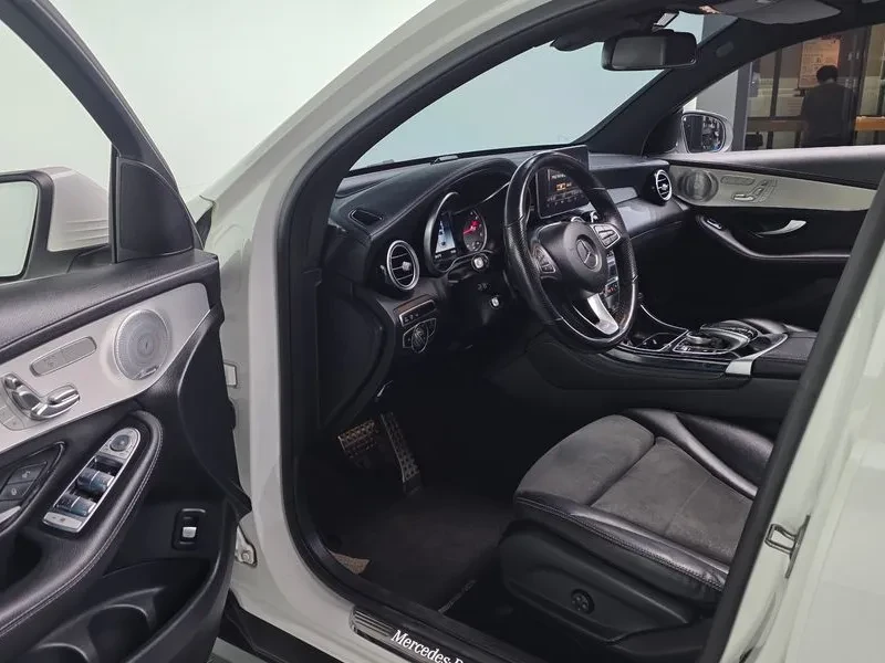 Mercedes-Benz GLC 300 4MATIC AMG Line Coupe* Burmester | Mobile.bg � ����������� 10