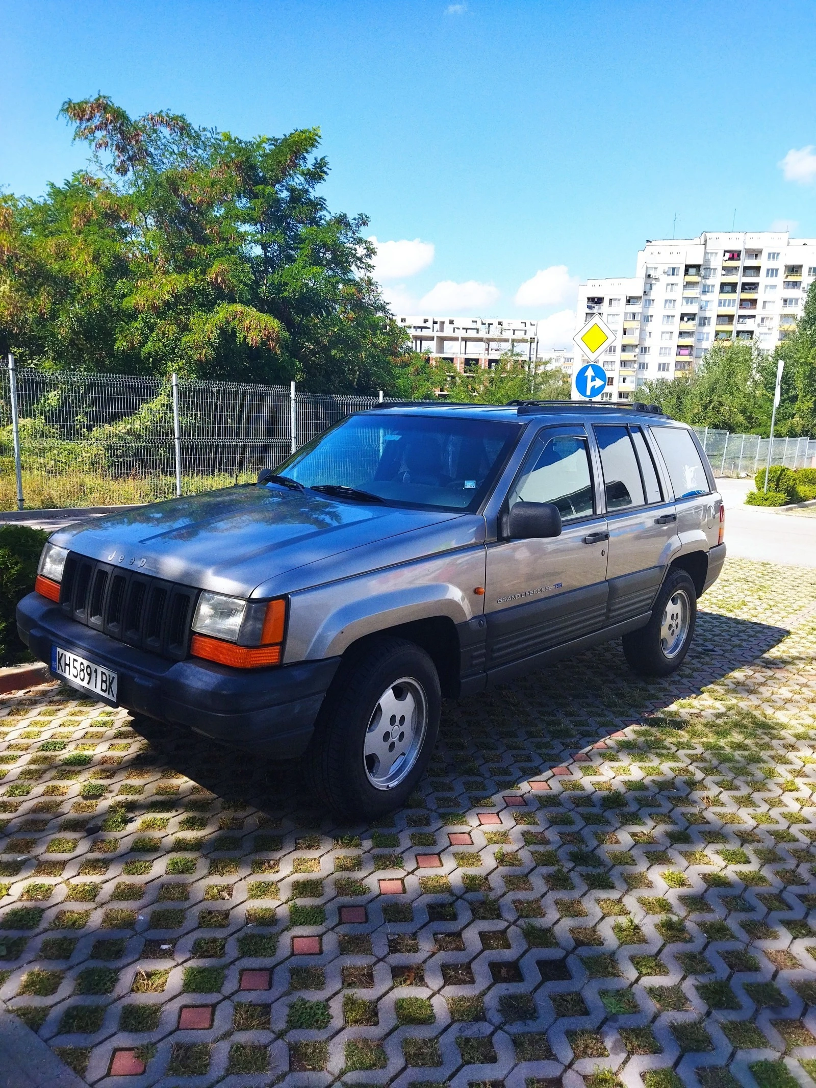 Jeep Grand cherokee  - изображение 2