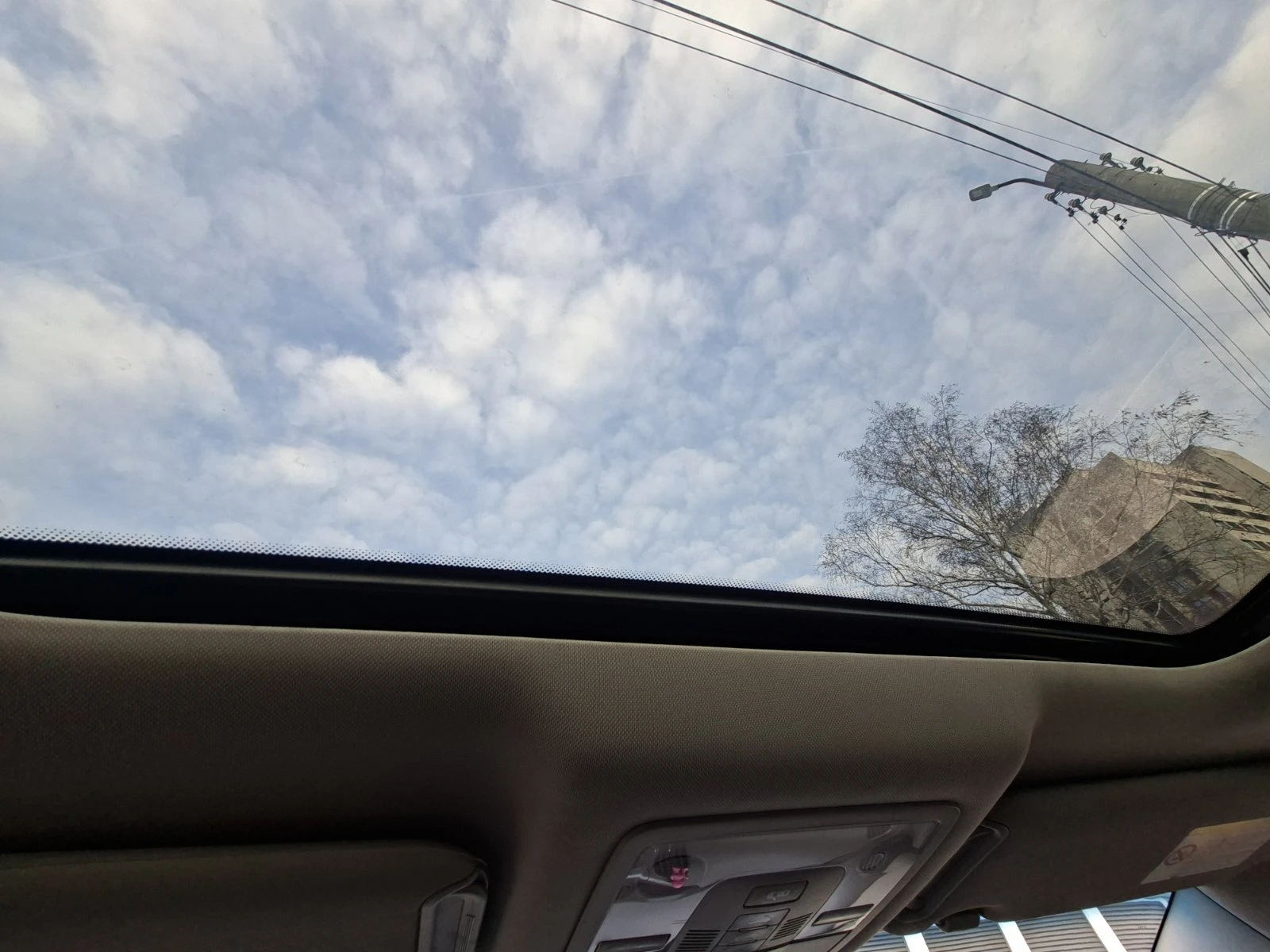 Kia Sportage 2.0 DIZEL / 4x4 / AVTOMAT / NAVI / KOJA | Mobile.bg � ����������� 10