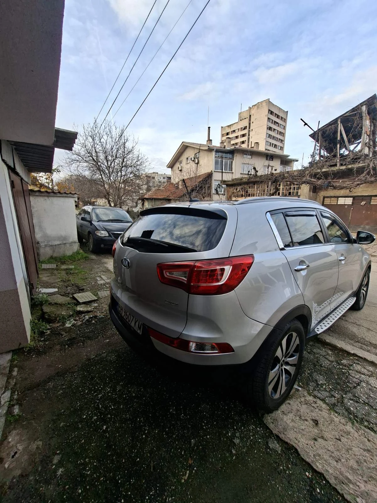 Kia Sportage 2.0 DIZEL / 4x4 / AVTOMAT / NAVI / KOJA | Mobile.bg � ����������� 4