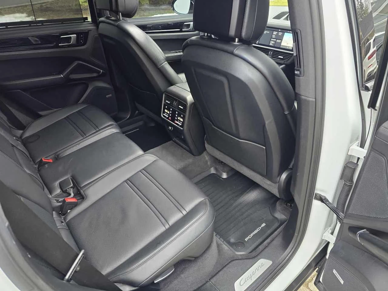 Porsche Cayenne  | AWD | 360 камери | ОБДУХВАНЕ | CARFAX, снимка 14 - Автомобили и джипове - 53950975