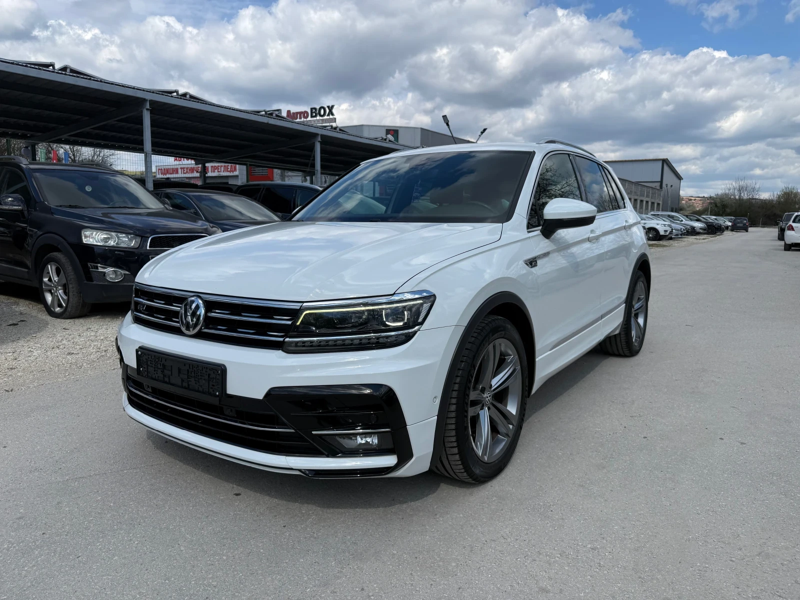 VW Tiguan 2.0TDI - 150к.с. - 4MOTION - R-LINE