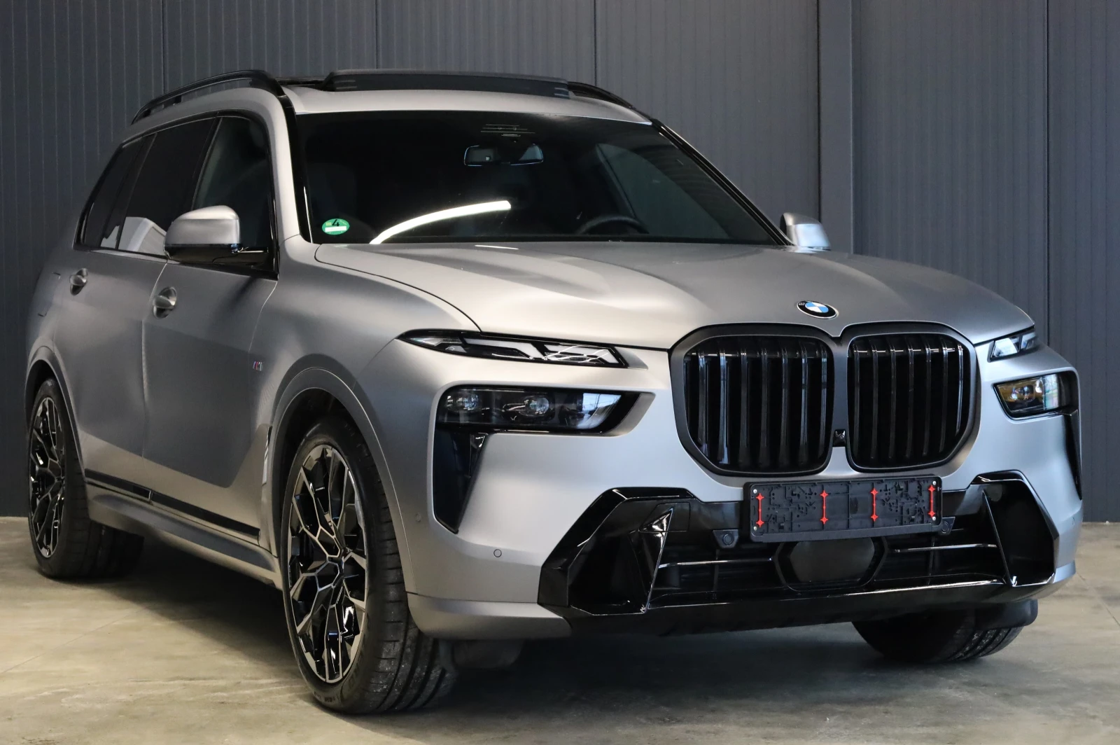 BMW X7 M SPORT PRO* XDRIVE* SWAROVSKI* SKY LOUNGE* 