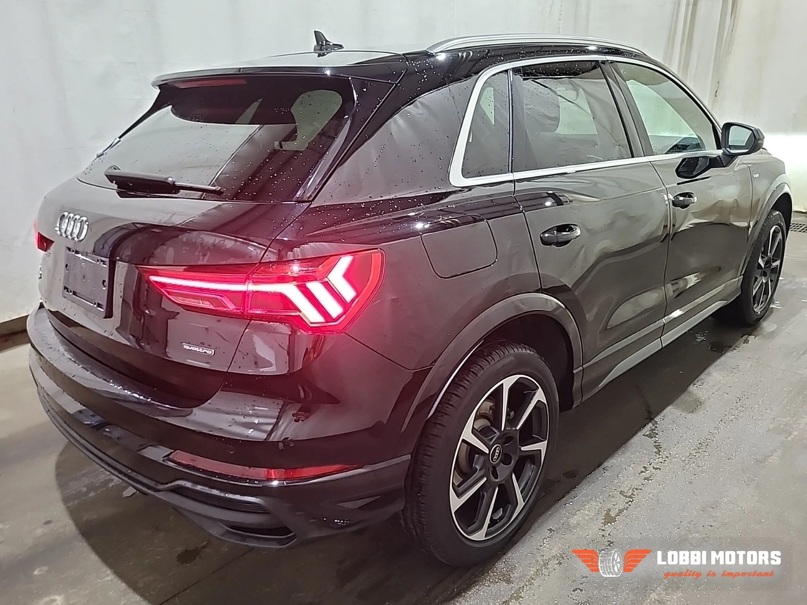 Audi Q3, снимка 3 - Автомобили и джипове - 55928432