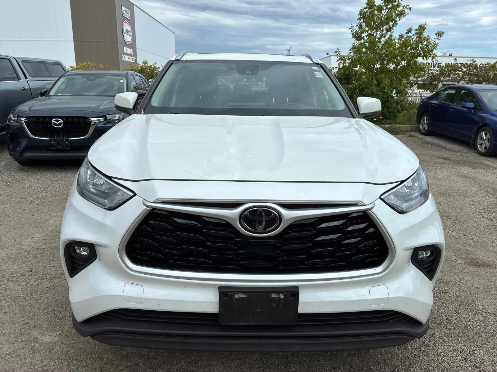 Toyota Highlander XLE/CARFAX/7 МЕСТА/КОЖА/КЛИП/, снимка 6 - Автомобили и джипове - 56113363