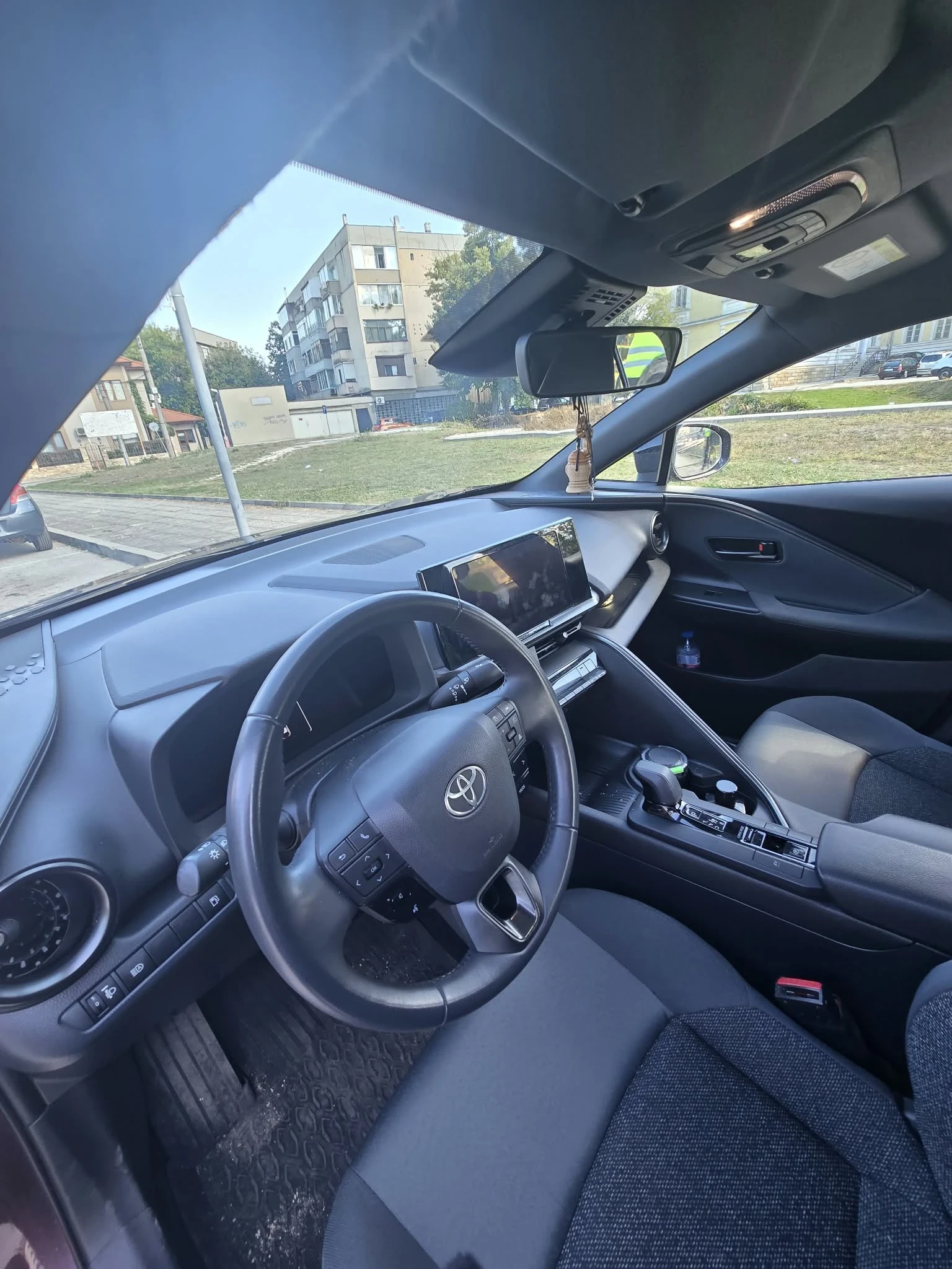 Toyota C-HR, снимка 11 - Автомобили и джипове - 56633905