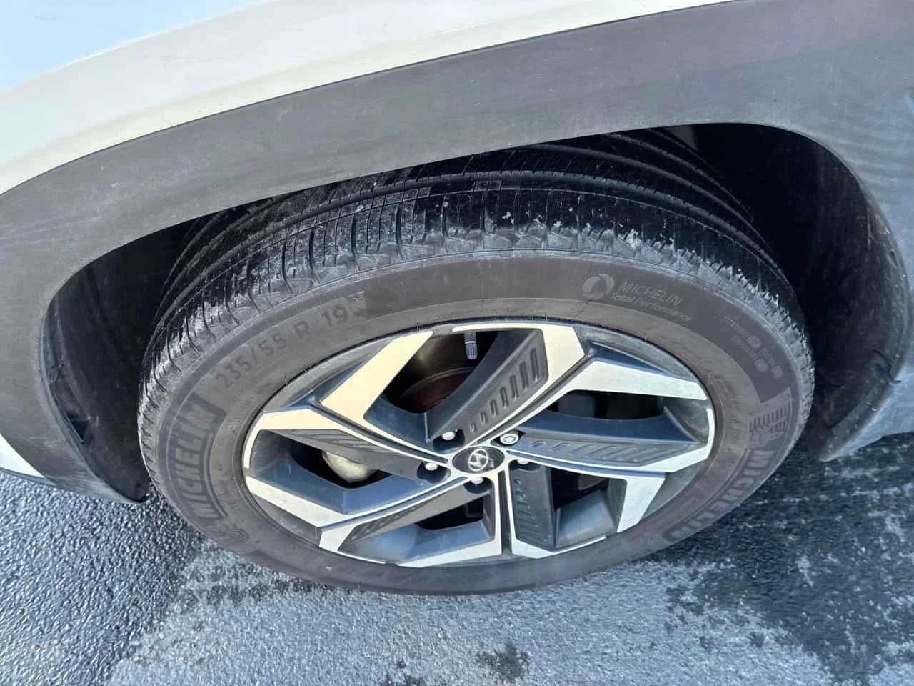 Hyundai Tucson, снимка 6 - Автомобили и джипове - 56688778