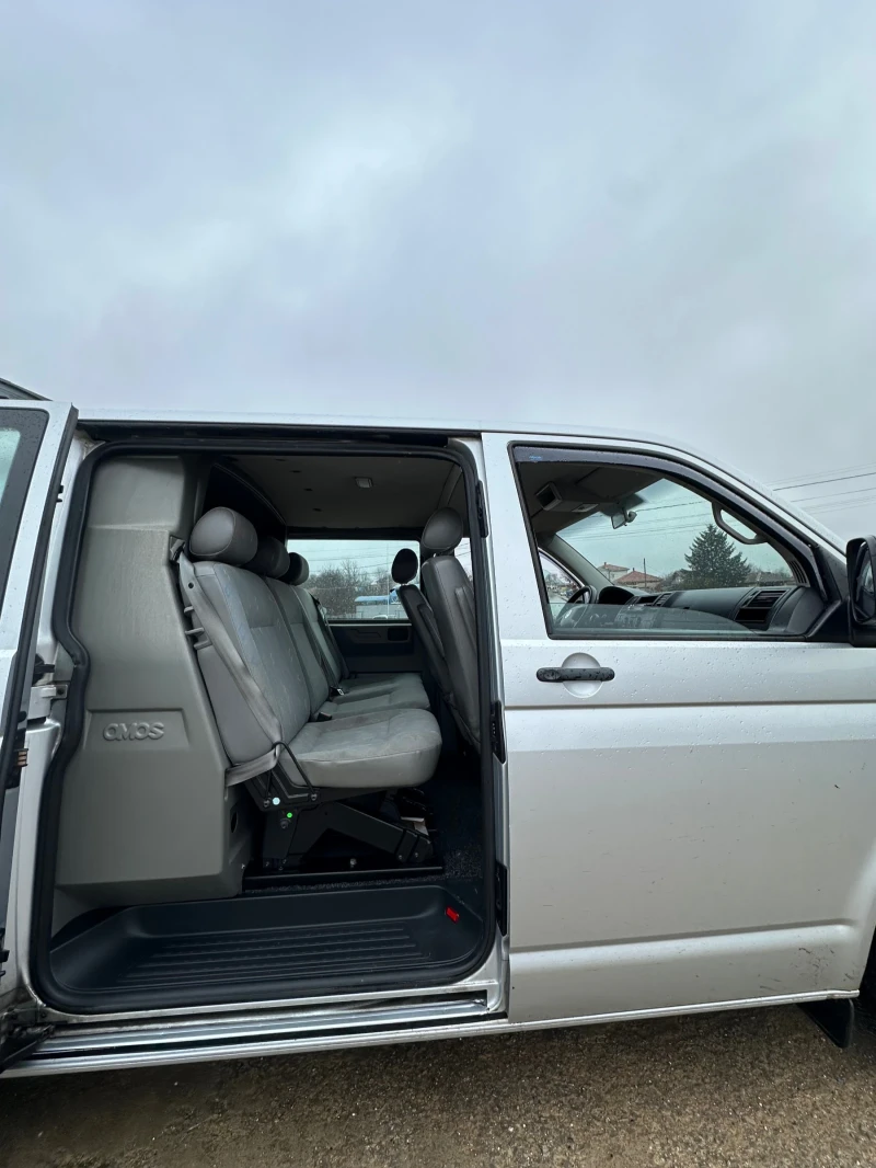 VW T5 Внос от Холандия, снимка 8 - Бусове и автобуси - 53510482