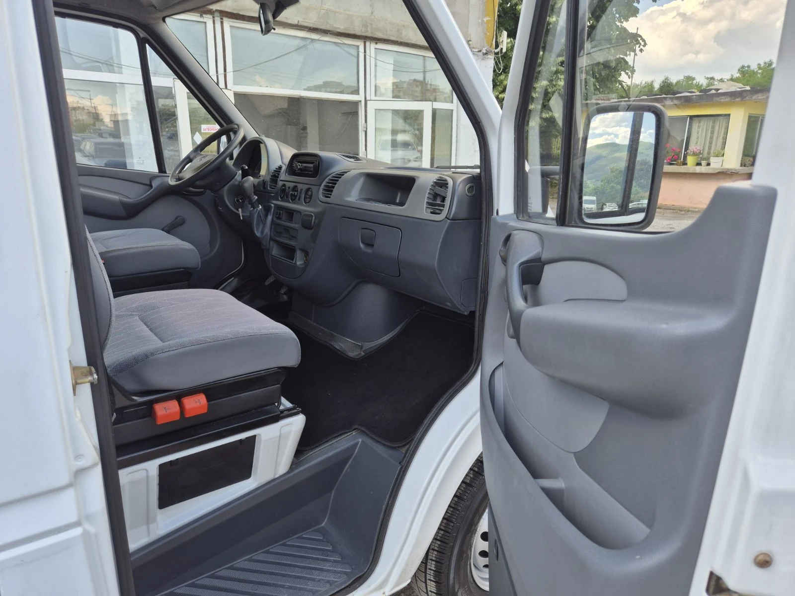 Mercedes-Benz Sprinter 313 CDI 9 МЕСТА KLIMA ITALY, снимка 11 - Бусове и автобуси - 54597642