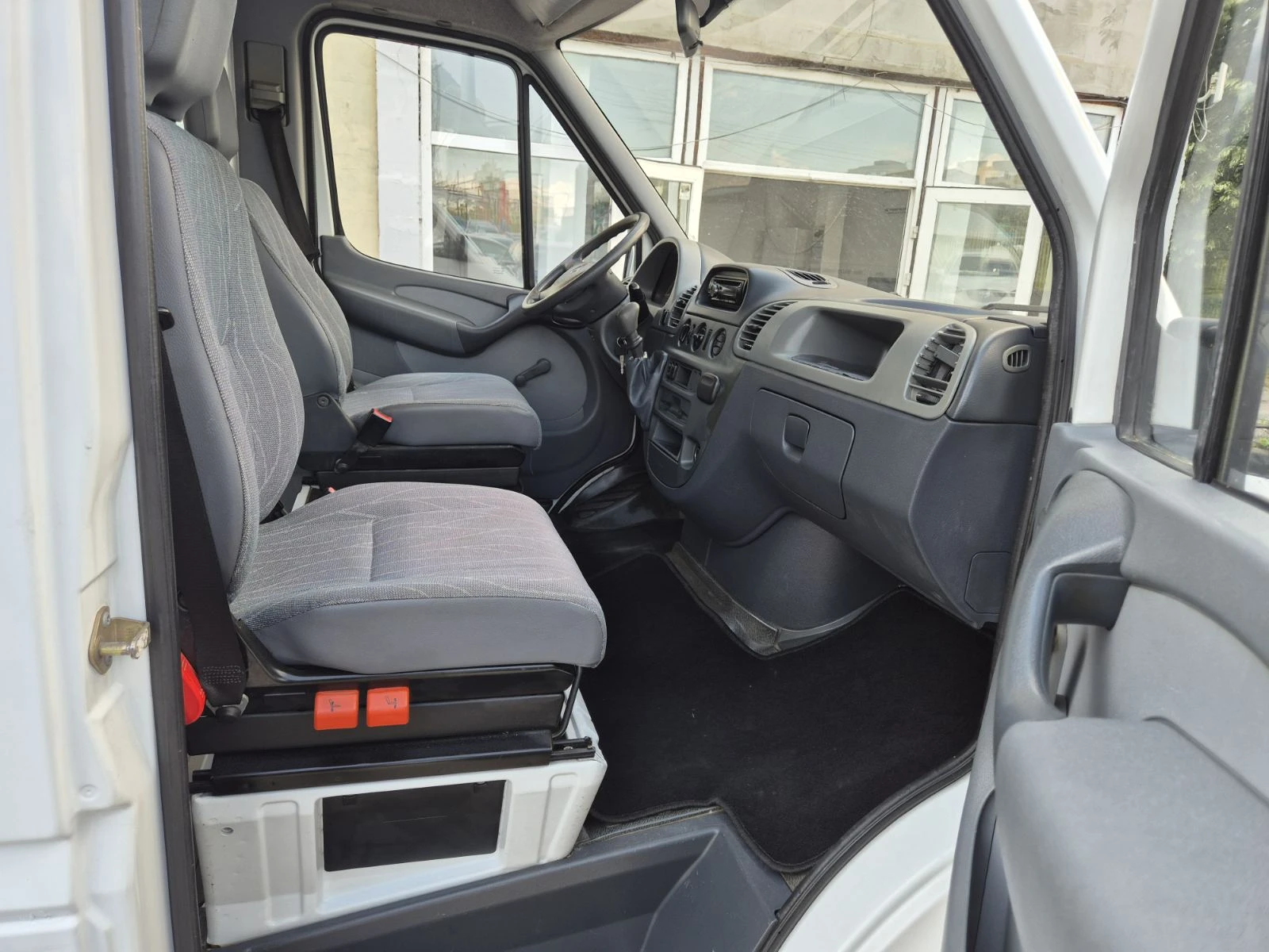 Mercedes-Benz Sprinter 313 CDI 9 МЕСТА KLIMA ITALY, снимка 10 - Бусове и автобуси - 54597642