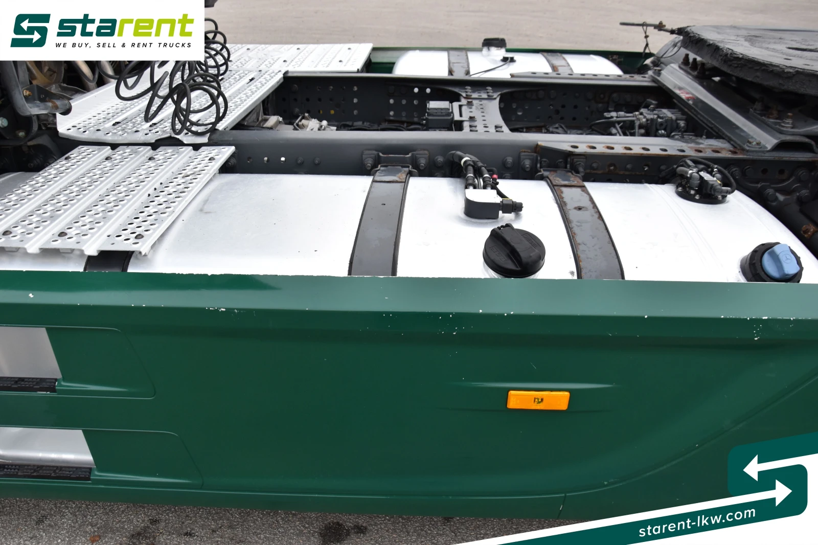 Mercedes-Benz Actros SZM25140 - изображение 9