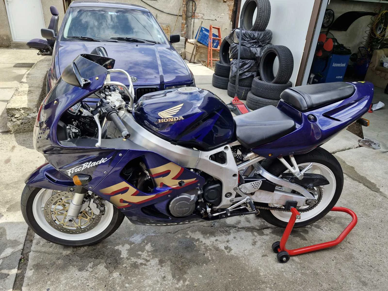 Honda Cbr 919RR - изображение 8