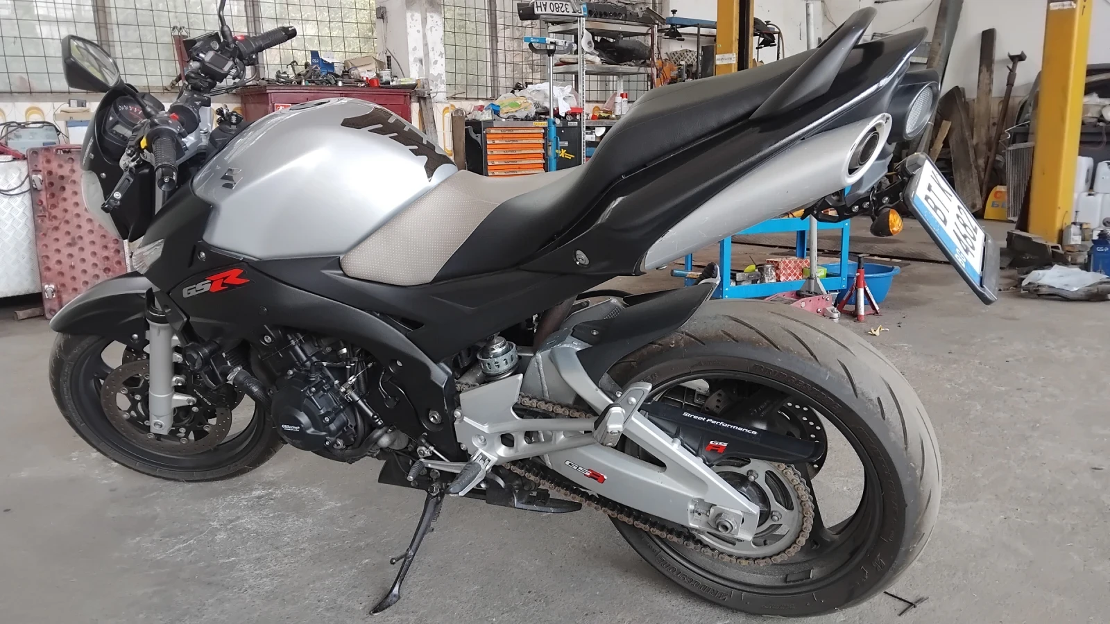 Suzuki Gsr 600, снимка 4 - Мотоциклети и мототехника - 56336057