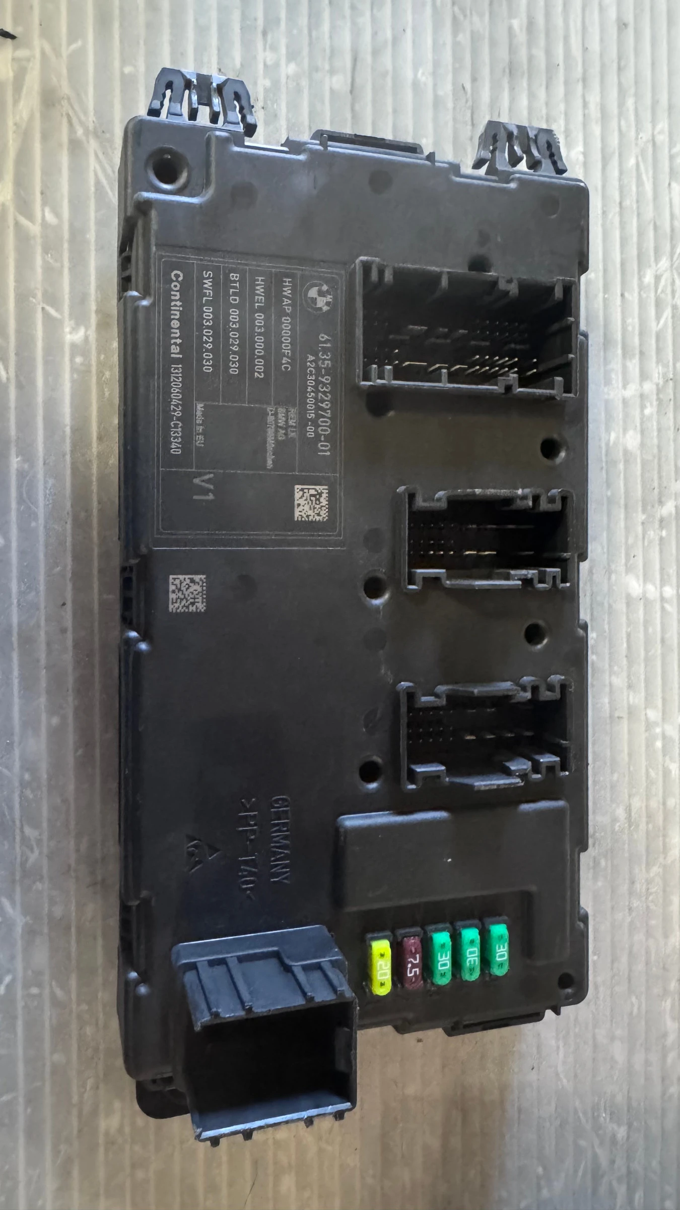 Body    BMW 1 Series - 61.35-9329700-01 | Mobile.bg   1