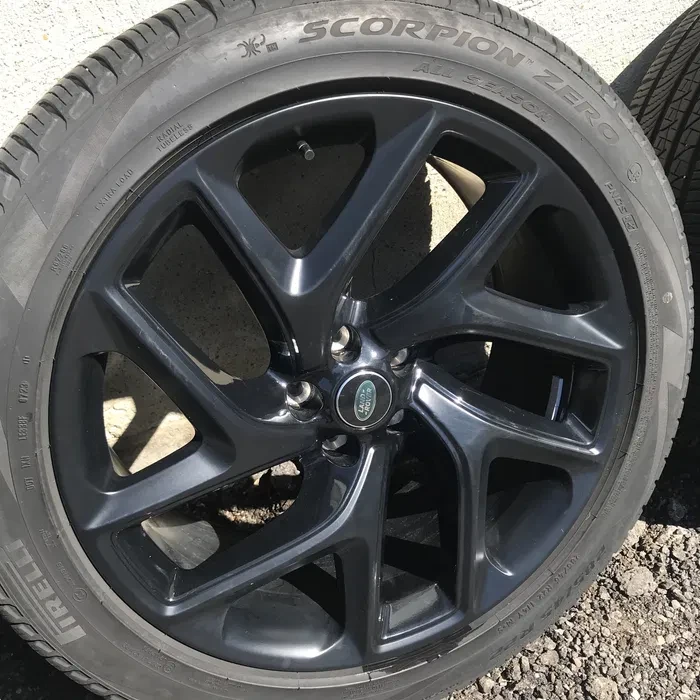 Гуми с джанти Pirelli 285/45R22, снимка 4 - Гуми и джанти - 56233204