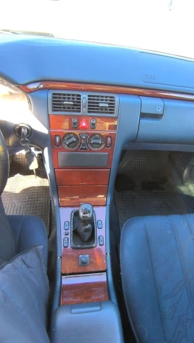 Mercedes-Benz E 250 Collalti - corto, снимка 11