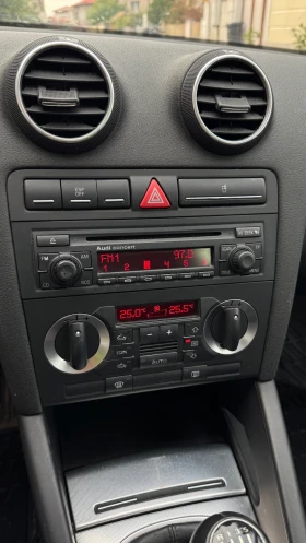 Audi A3 2.0 TDI Sportback Panorama Автопилот, снимка 11
