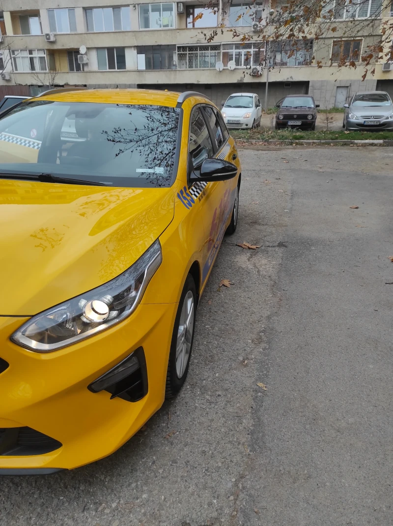 Kia Ceed, снимка 8 - Автомобили и джипове - 48879630