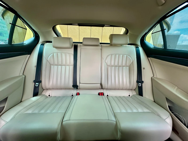 Skoda Superb 2.0 TDI 4x4, снимка 3 - Автомобили и джипове - 52006510