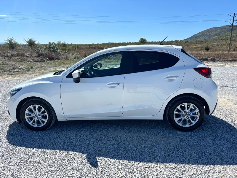 Mazda 2 ВНОС ШВЕЙЦАРИЯ АВТОМАТ 1.5 бензин Skyactiv, снимка 8 - Автомобили и джипове - 51799826