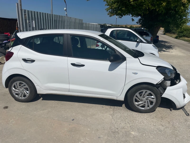 Hyundai I10 1.0 MPI, снимка 4 - Автомобили и джипове - 51865421