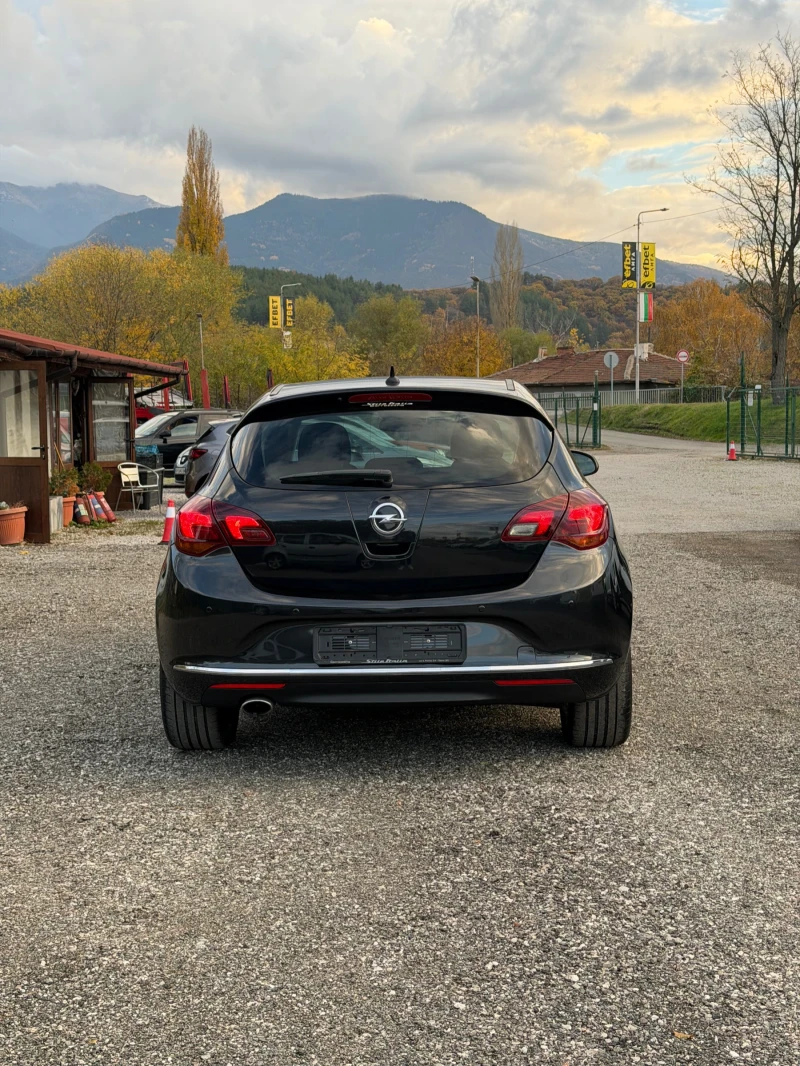 Opel Astra J 2.0 CDTI / Автомат / Навигация COSMO FACELIFT, снимка 5 - Автомобили и джипове - 52336759
