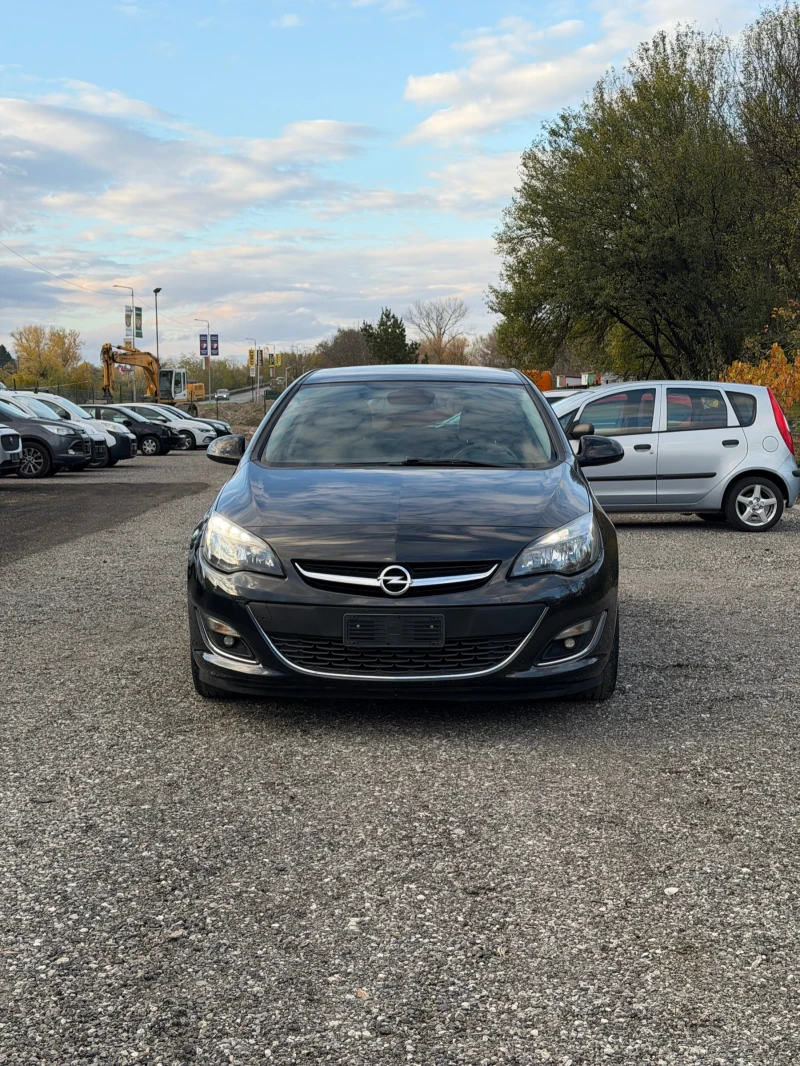 Opel Astra J 2.0 CDTI / Автомат / Навигация COSMO FACELIFT, снимка 2 - Автомобили и джипове - 52336759