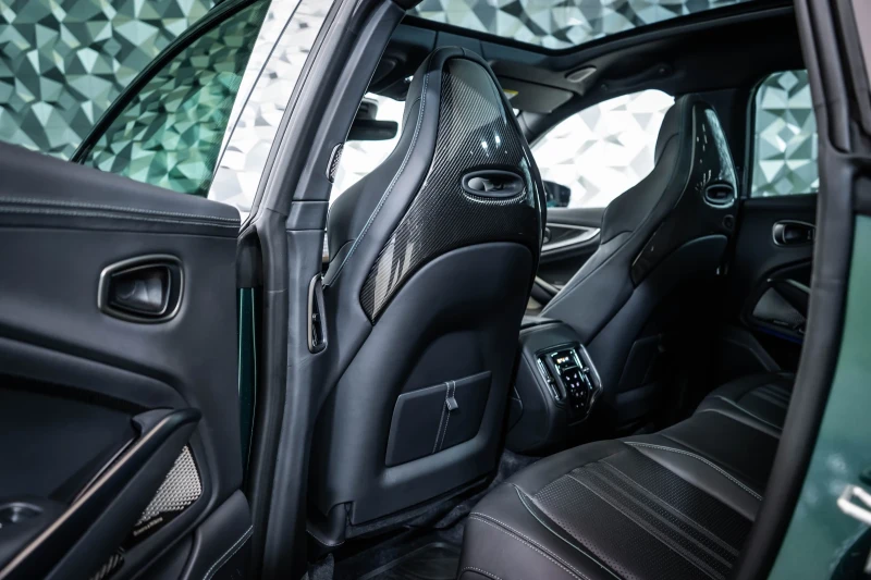 Aston Martin DBX 707* Carbon* Bowers&Wilkins* Лизинг, снимка 14 - Автомобили и джипове - 52558403
