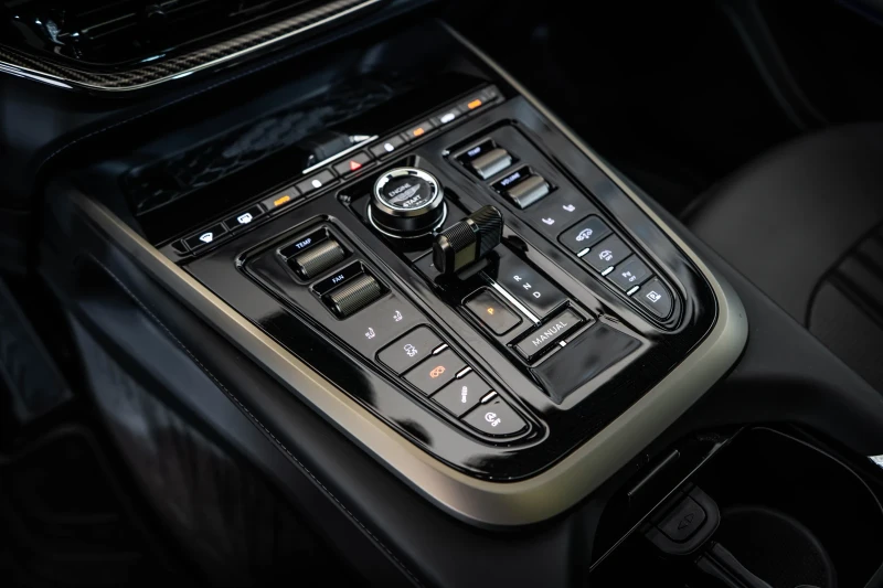 Aston Martin DBX 707* Carbon* Bowers&Wilkins* Лизинг, снимка 9 - Автомобили и джипове - 52558403