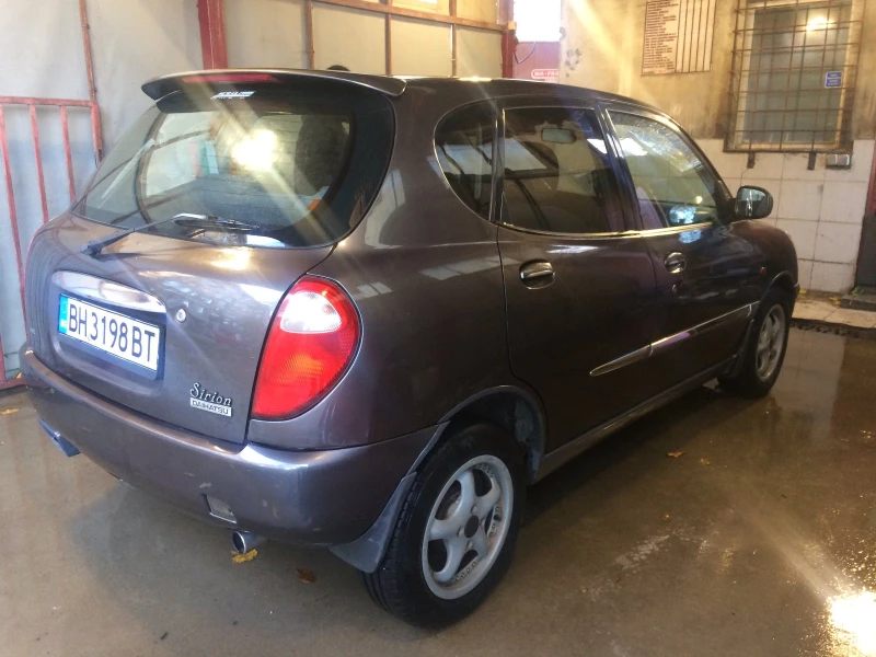 Daihatsu Sirion, снимка 4 - Автомобили и джипове - 52576948