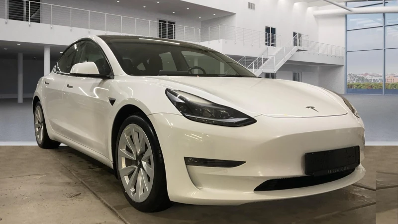 Tesla Model 3 Long Range AWD